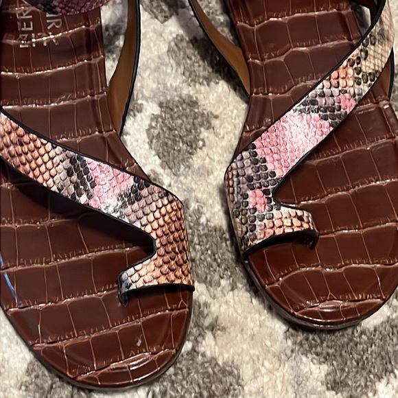 Naturalizer snakeskin sandals - Picture 3 of 5